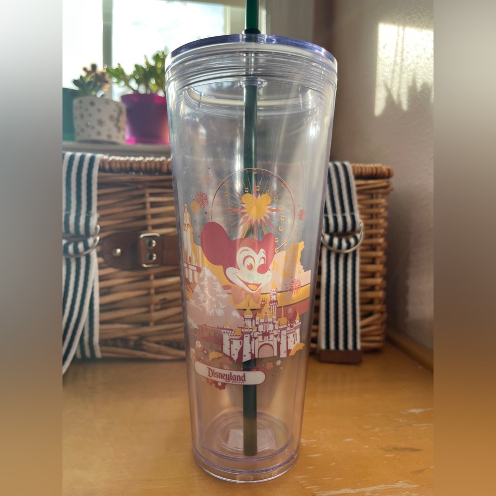 Special DisneyLand Resorts Starbucks Tumbler (24oz)